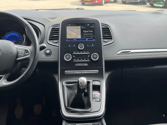 Renault Scénic 1.2 TCe Intens 2017 Benzine 10
