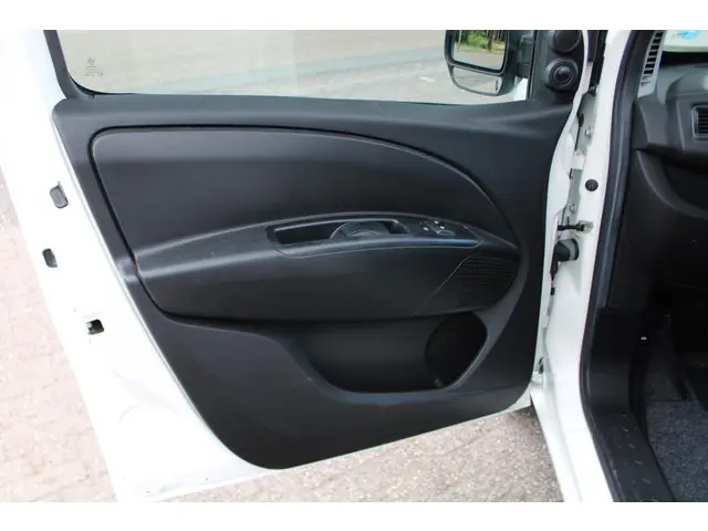 Opel Combo 1.4 L1H1 ecoFLEX 2015 Benzine 12