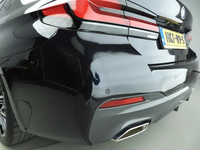 BMW 5 Serie Sedan 540i 2021 Benzine 37