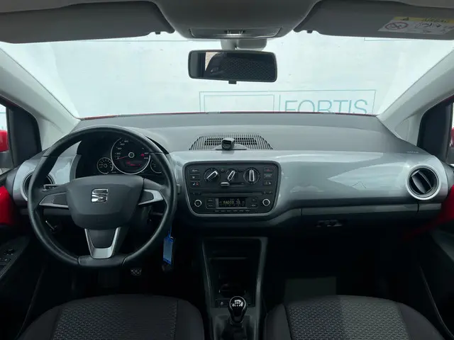 SEAT Mii 1.0 Sport Dynamic 2015 Benzine 4