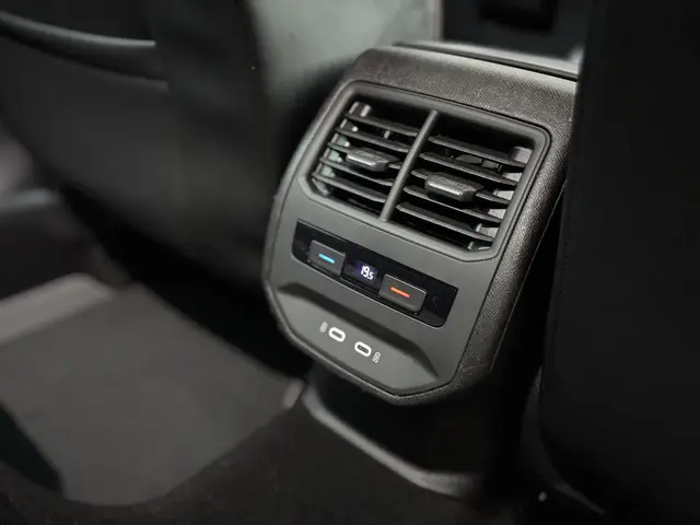 SEAT Leon 1.0 TSI FR Launch Edition 2020 Benzine 10