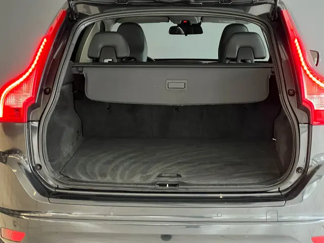 Volvo XC60 2.0 T5 FWD Kinetic TREKHAAK 2015 Benzine 8