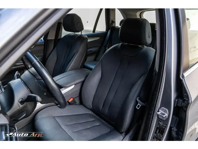 BMW X5 xDrive35i High Executive 2015 Benzine 31