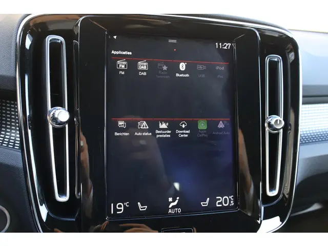 Volvo XC40 1.5 T3 R-Design 2020 Benzine 33