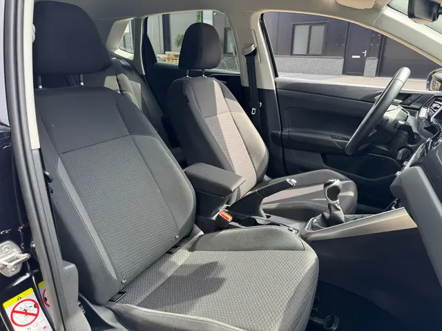 Volkswagen Polo 1.0 TSI Life 2023 Benzine 10