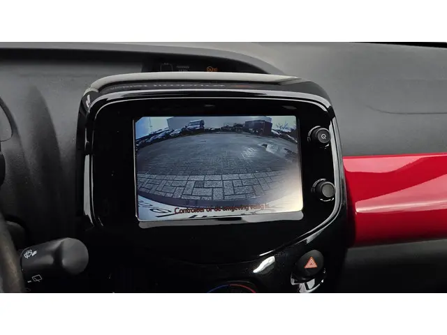 Toyota Aygo 1.0 VVT-i x-wave 2015 Benzine 15