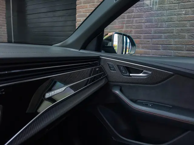 Audi RSQ8 quattro 2020 Benzine 17