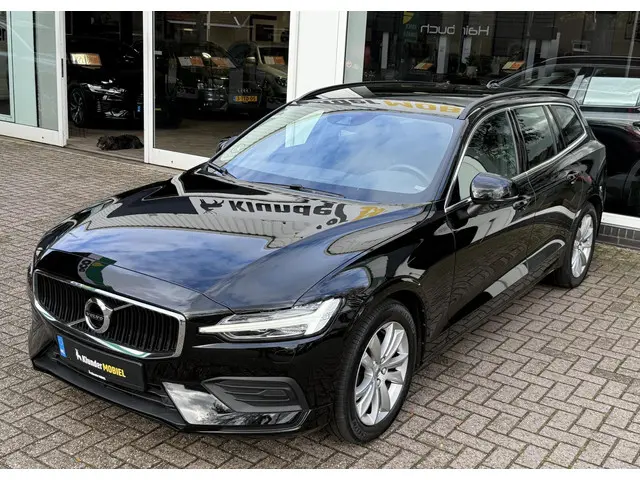 Volvo V60 2.0 B4 Momentum Bus. 2022 Benzine 15