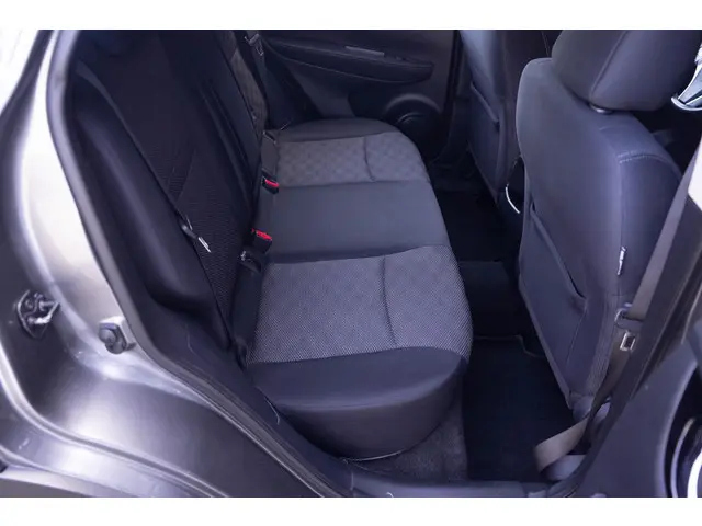 Nissan QASHQAI 1.2 Acenta 2016 Benzine 34