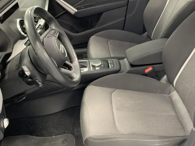 Audi Q2 35 TFSI Advanced edition 2021 Benzine 7
