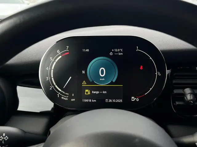 MINI Cooper 1.5 Business Edition 2021 Benzine 18