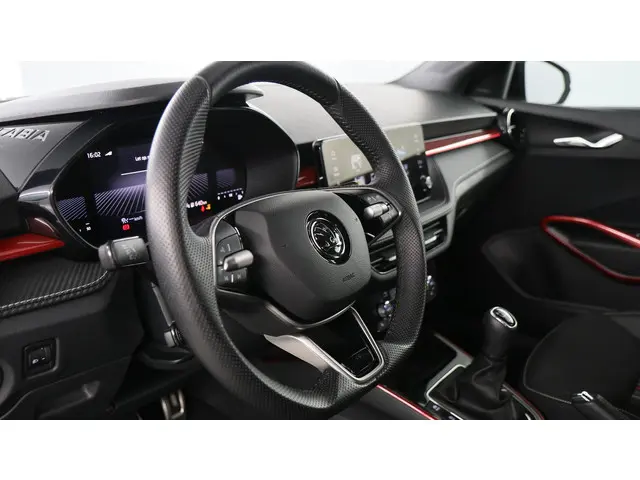 Škoda Fabia 1.0 TSI 95pk Monte Carlo 2024 Benzine 18