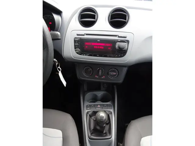SEAT Ibiza 1.2 Reference 2012 Benzine 12