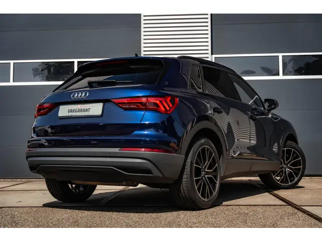Audi Q3 45 TFSI e S edition 2022 Hybride Benzine 6