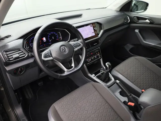 Volkswagen T-Cross 1.0TSI/115PK Style 2020 Benzine 16