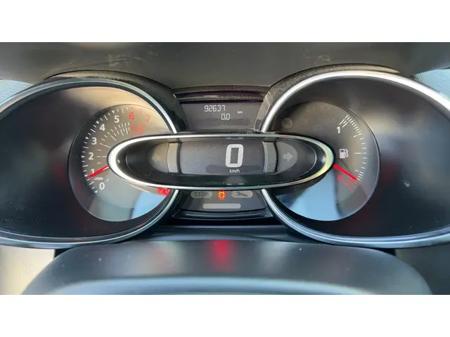 Renault Clio Estate 1.2 TCe Limited 2017 Benzine 7
