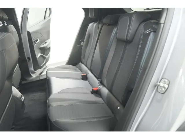 Peugeot e-2008 EV Allure 50 kWh 2021 Elektrisch 28