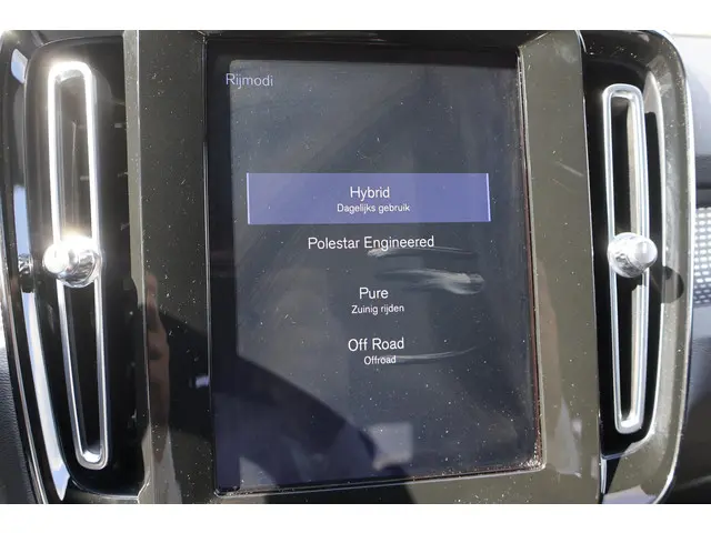 Volvo XC40 1.5 T5 Recharge R-Design 2020 Hybride Benzine 31
