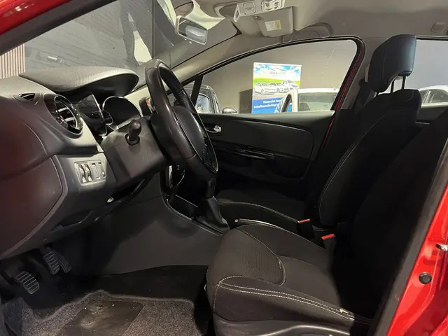 Renault Clio Estate 0.9 TCe Expression 2014 Benzine 12