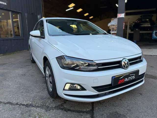 Volkswagen Polo 1.0 MPI Comfortline 2017 Benzine 2