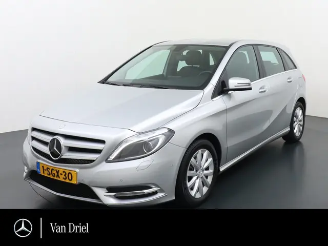 Mercedes-Benz B-Klasse 180 Ambition 2013 Benzine