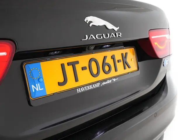 Jaguar XE 2.0 D Pure In-Control-Pack 2016 Diesel 36