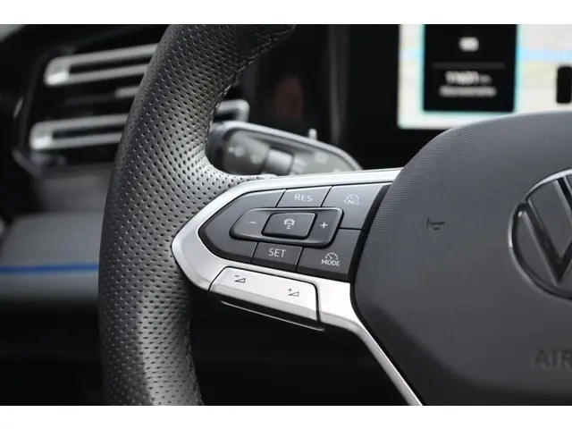 Volkswagen Tiguan 1.5 TSI R-Line 2024 Benzine 16
