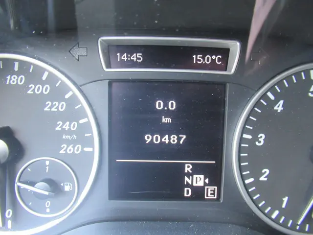 Mercedes-Benz B-Klasse 180 Automaat 2012 Benzine 13