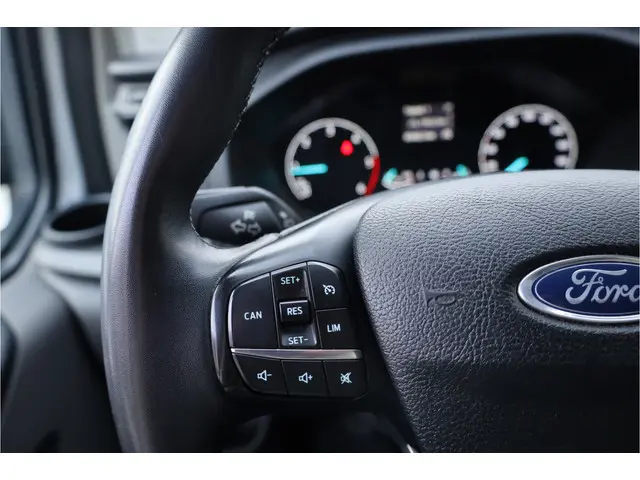 Ford Transit Custom 300 2.0 TDCI L2H1 Trend 2022 Diesel 15