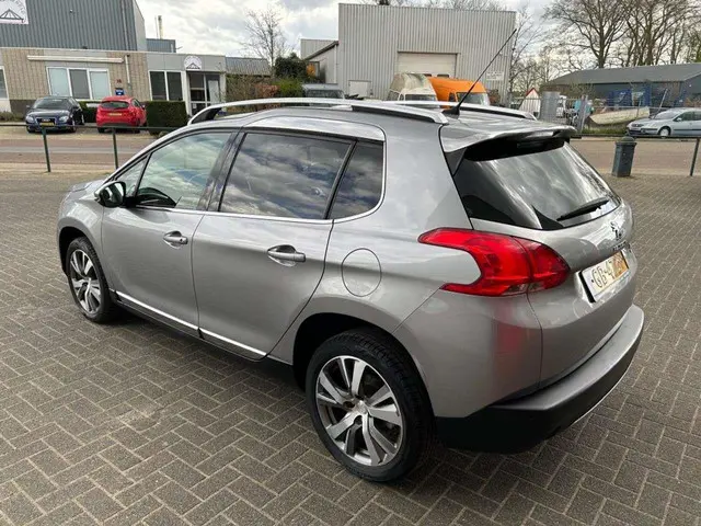 Peugeot 2008 3