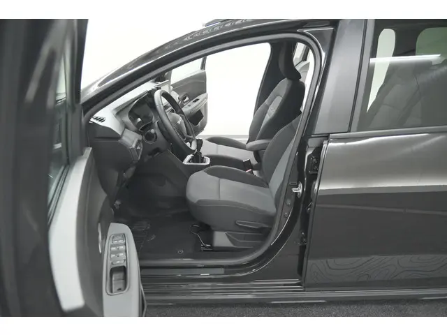 Dacia Jogger TCe 110 Extreme 2025 Benzine 30