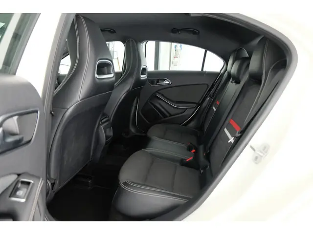 Mercedes-Benz A-Klasse 180 Ambition 2013 Benzine 15