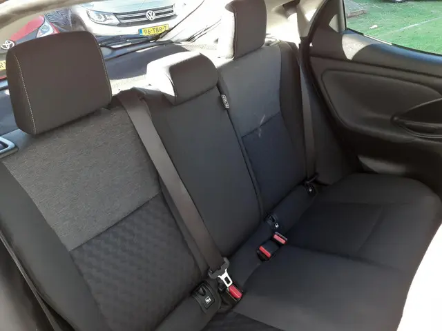 Toyota Yaris 1.5 Hybrid Dynamic 2020 Hybride Benzine 12