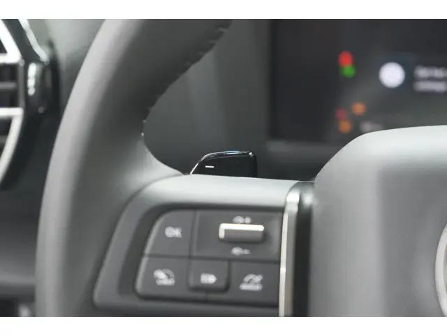 Citroën C4 Hybrid 136 e-DCS6 Max 2025 Hybride Benzine 28