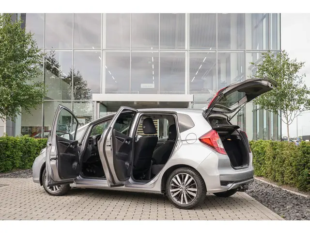 Honda Jazz 1.3i VTEC ELEGANCE 2018 Benzine 34
