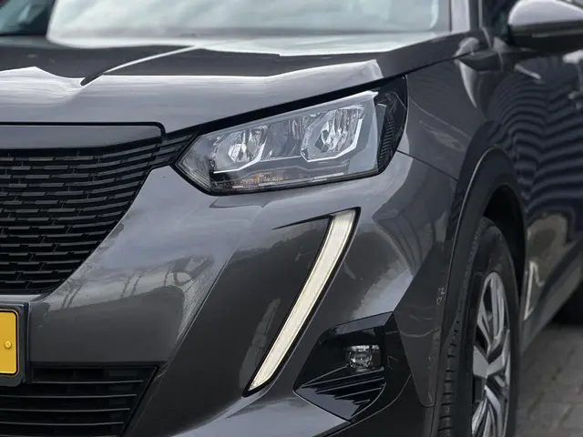 Peugeot 2008 1.2 PureTech 100pk Active 2020 Benzine 6