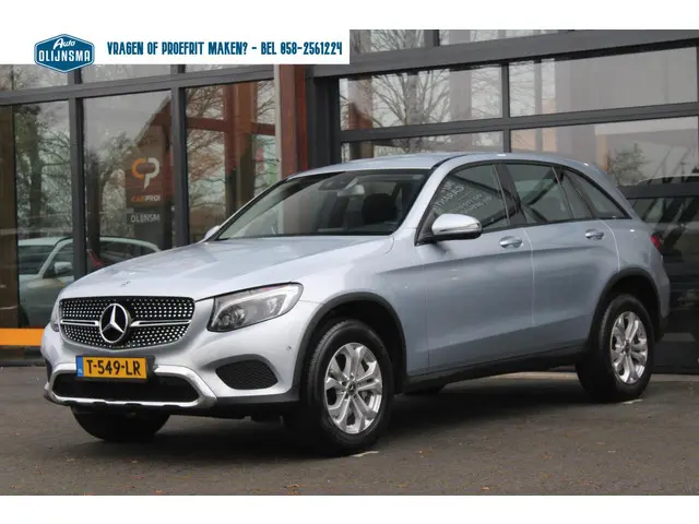 Mercedes-Benz GLC 250 4MATIC Business 2017 Benzine 3