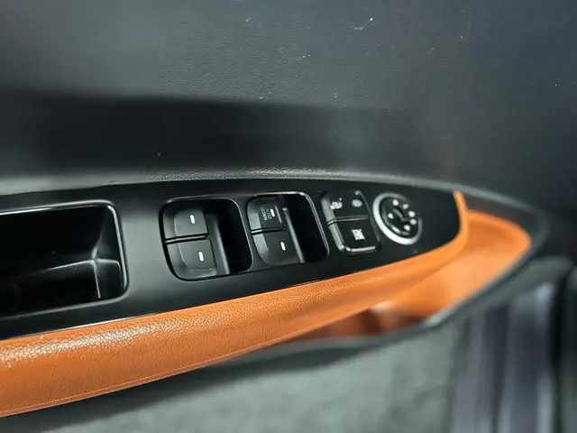 Hyundai i10 1.0i i-Motion Comfort 2015 Benzine 10
