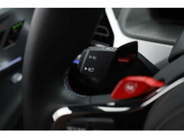 BMW XM PHEV 30 kWh 2023 Hybride Benzine 14