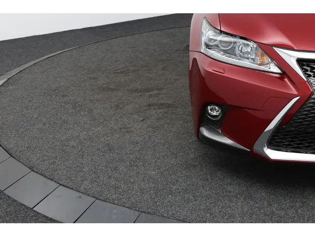 Lexus CT 200h F Sport Line 2016 Hybride Benzine 33