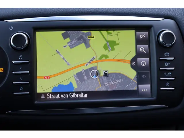Toyota Yaris 1.5 Hybrid Y20, Navi 2019 Hybride Benzine 8