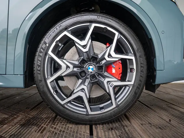 BMW X2 sDrive 20i 2026 Benzine 6