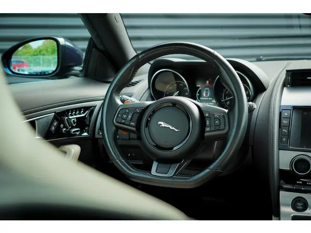 Jaguar F-Type 3.0 V6 Coupé 2016 Benzine 55