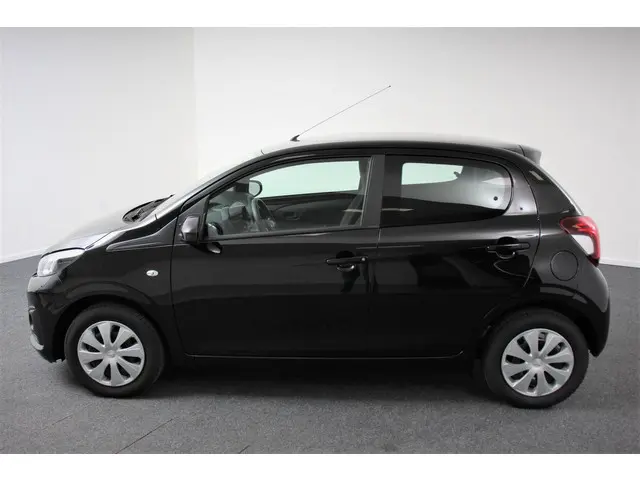 Peugeot 108 1.0 e-VTi Active 2021 Benzine 4