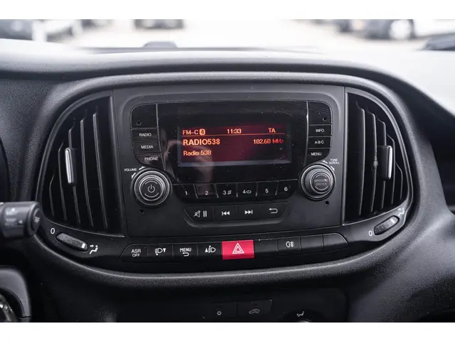 Fiat Doblò 1.3 MJet 90 pk L1H1 2015 Diesel 31