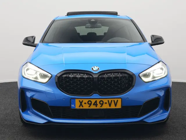 BMW 1 Serie M135i xDrive 306pk Dealer O.H 2021 Benzine 18