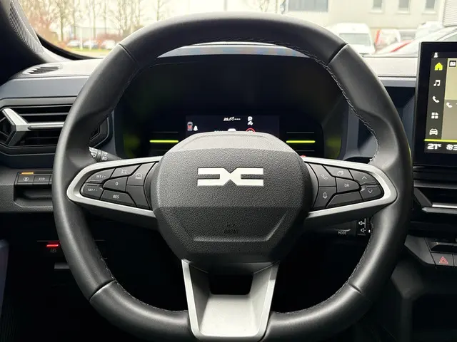 Dacia Duster 1.6 Hybrid Journey 2025 Hybride Benzine 19