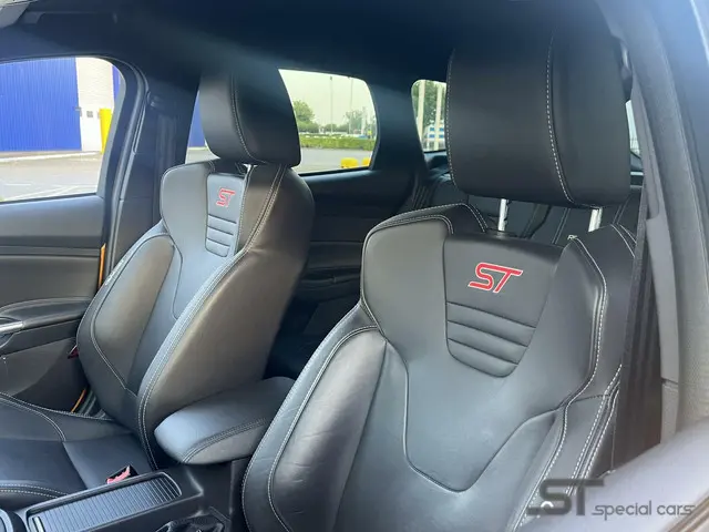 Ford Focus Wagon 2.0 ST-3|Uniek|ALERT 2015 Benzine 17