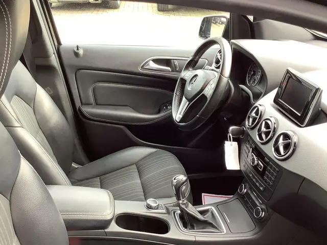 Mercedes-Benz B-Klasse 180 Ambition 2012 Benzine 15