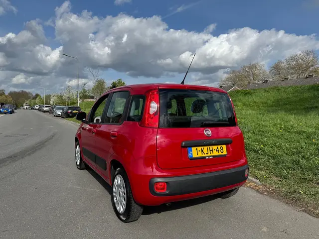 Fiat Panda 0.9 TwinAir Easy Airco 2013 Benzine 3